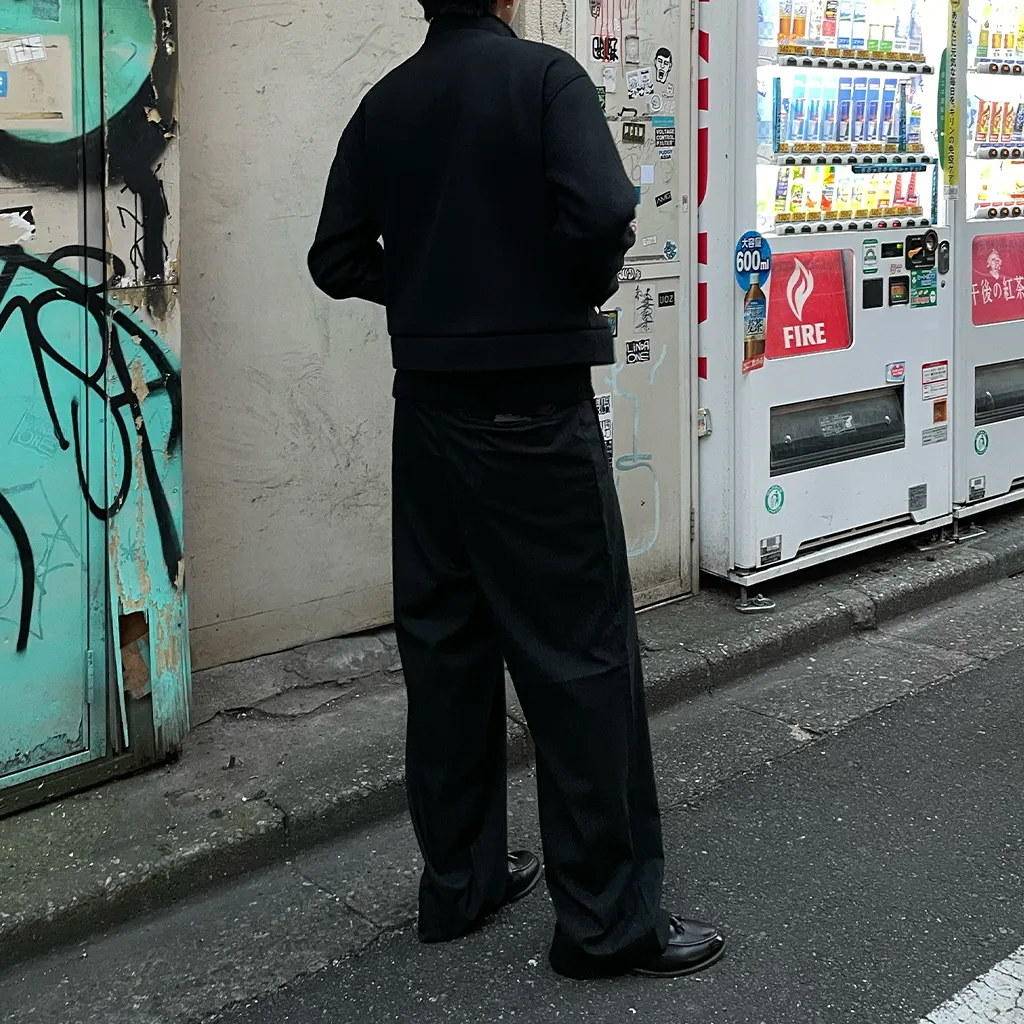ストライプスラックス