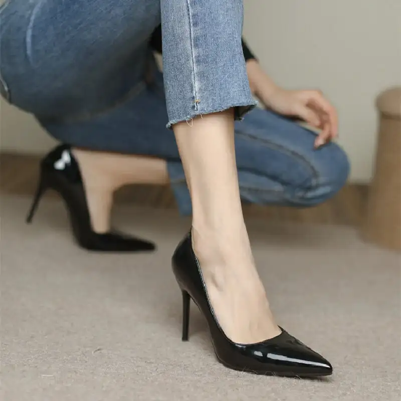 シューズ  パンプス 3色展開 通勤 無地 ヌーディーベージュ ブラック ワインレッド 9.5CM