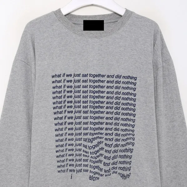（ユニセックス）ロングシンプルレタリング長袖Tシャツ