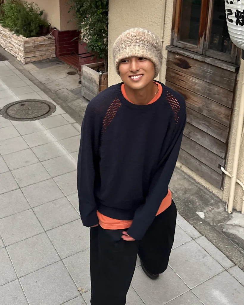 ルーズフィット ラグランニット