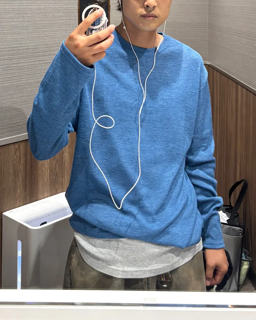 ユニセックス ルーズフィット 長袖Tシャツ