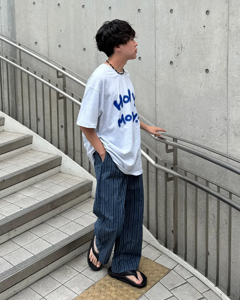 Holy Moly ハーフＴシャツ