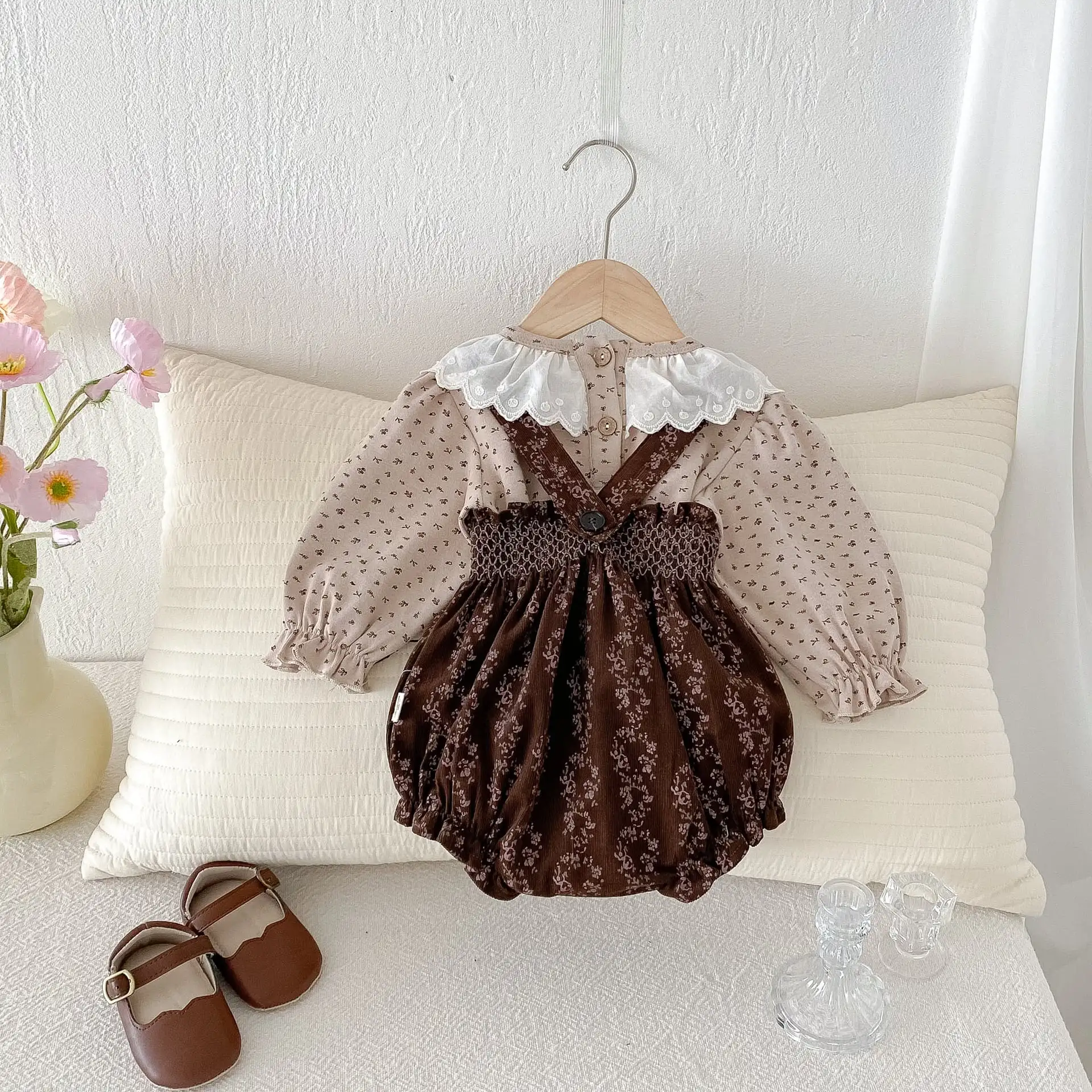 【66-100cm】ブラウンフラワーＴシャツ＆サロペット