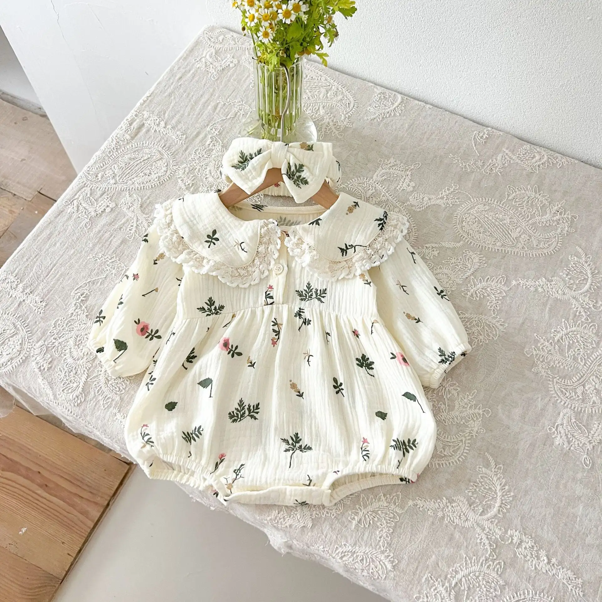 【66-90cm】プリンセス小花ロンパース