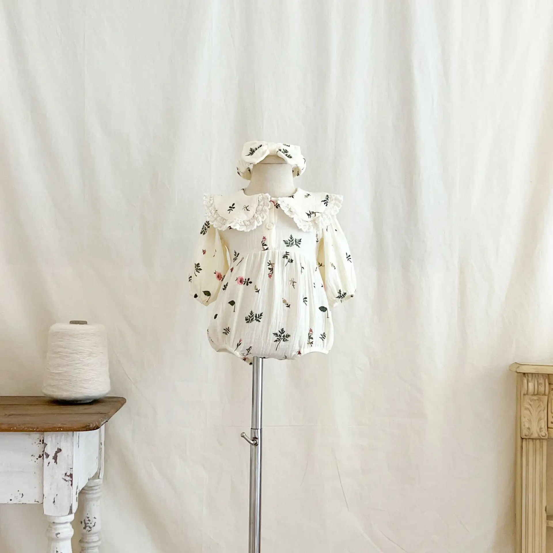 【66-90cm】プリンセス小花ロンパース