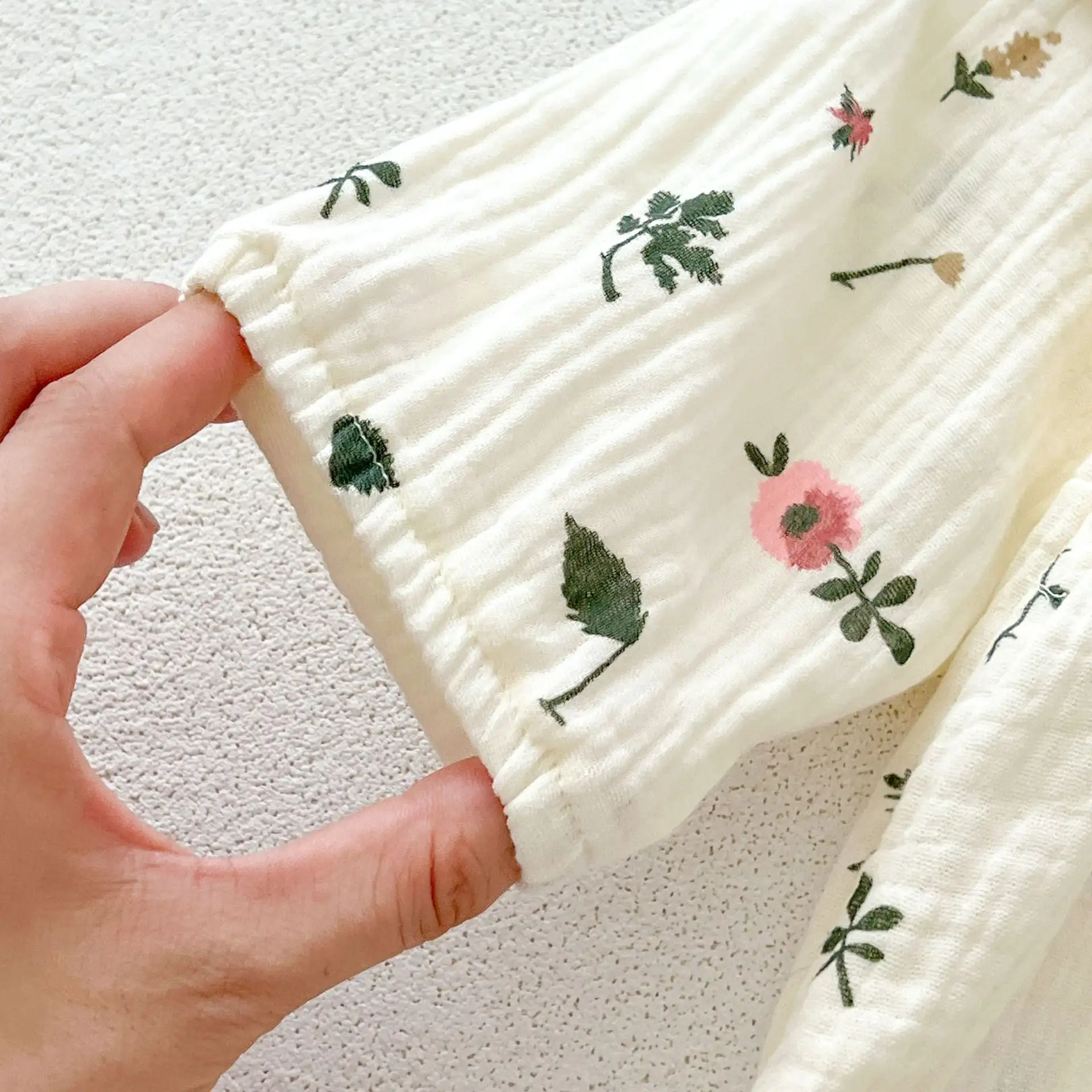 【66-90cm】プリンセス小花ロンパース