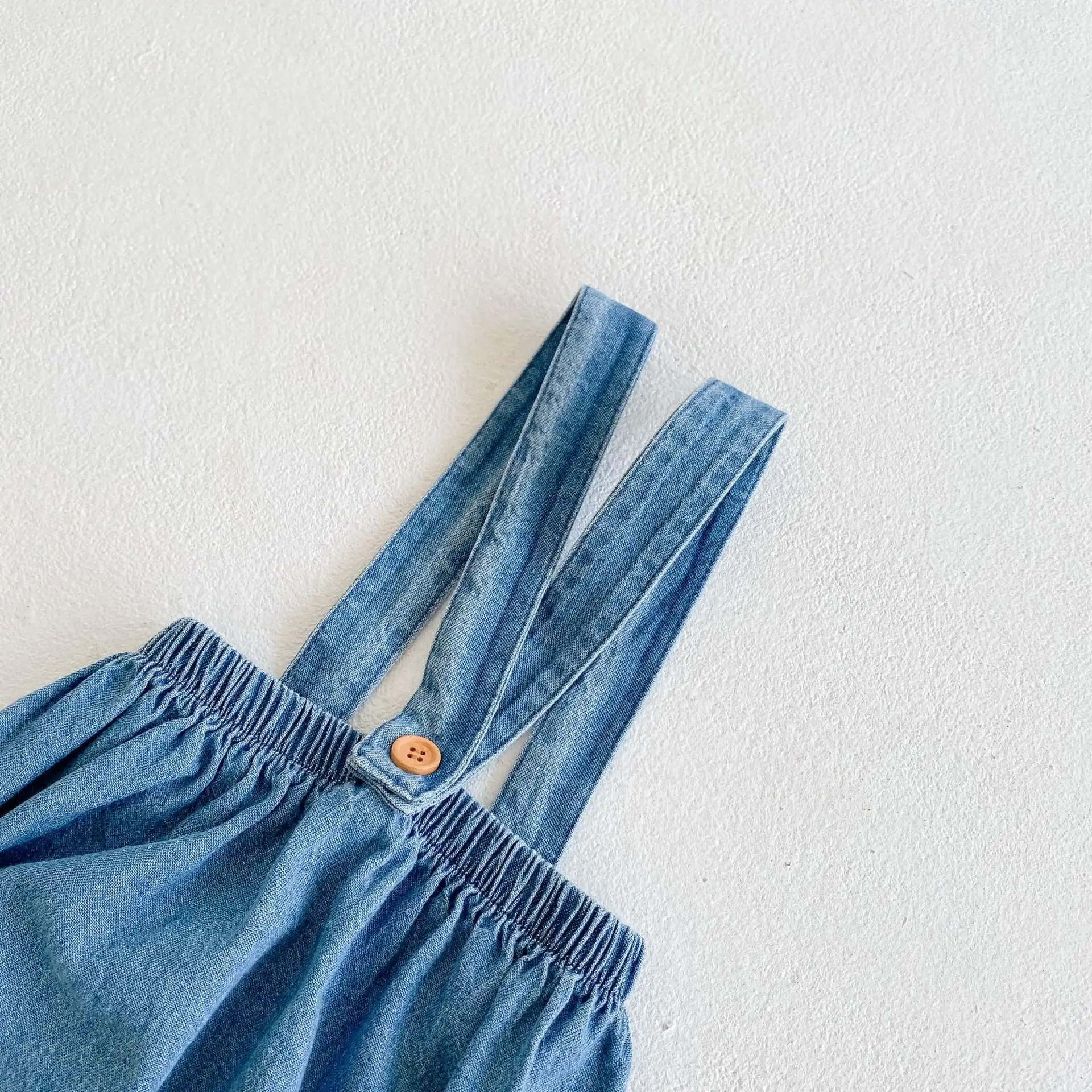 【66-90cm】デニムサロペロンパース＆クマ耳帽子