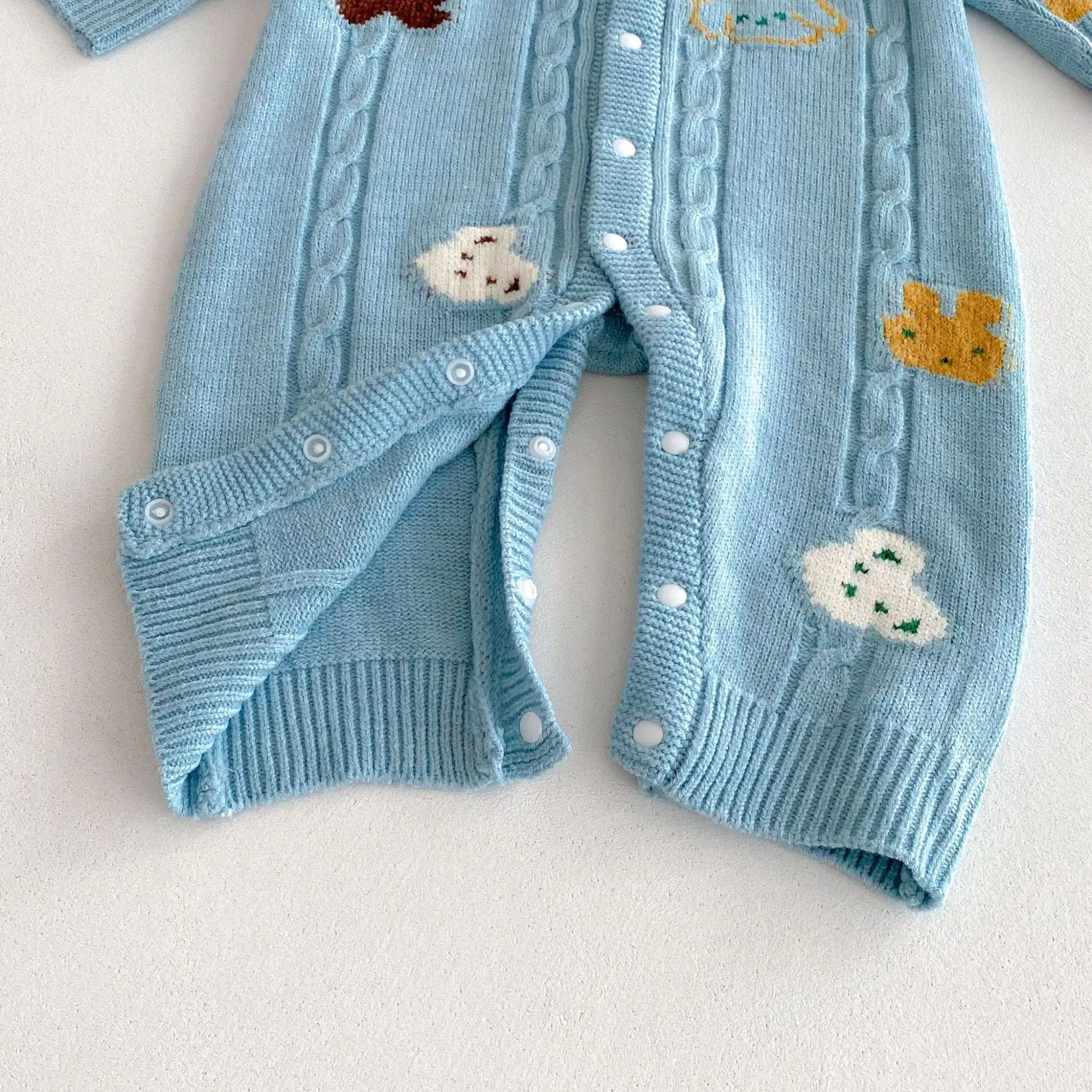 【66-100cm】アニマル柄ニットロンパース