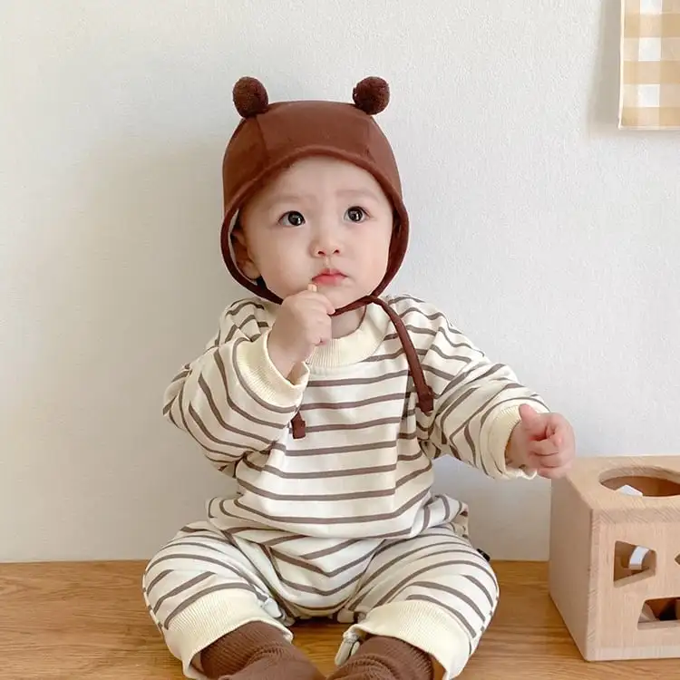 【66-90cm】クマさんボーダー可愛いロンパース