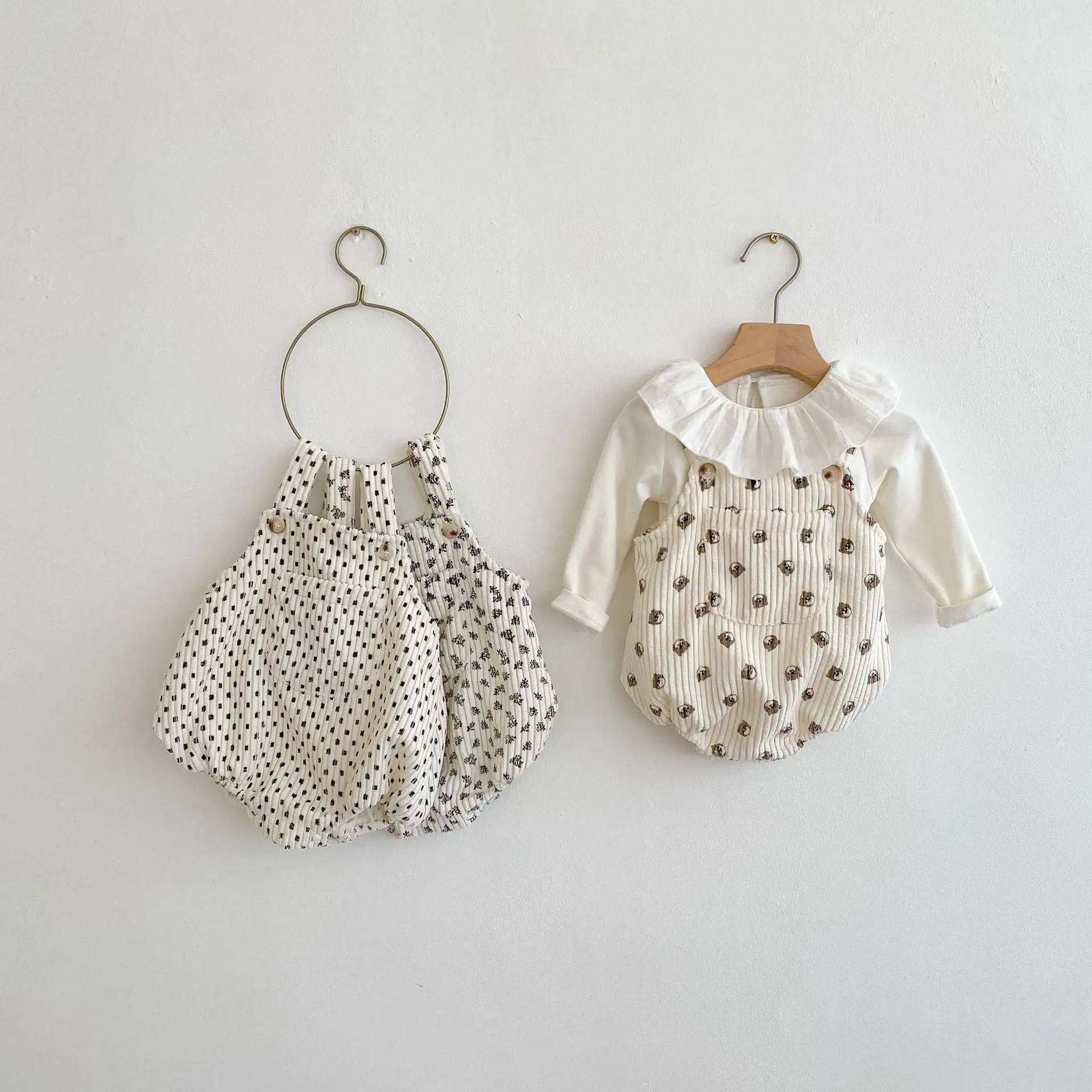 【66-90cm】ナチュラル可愛いサロペットロンパース