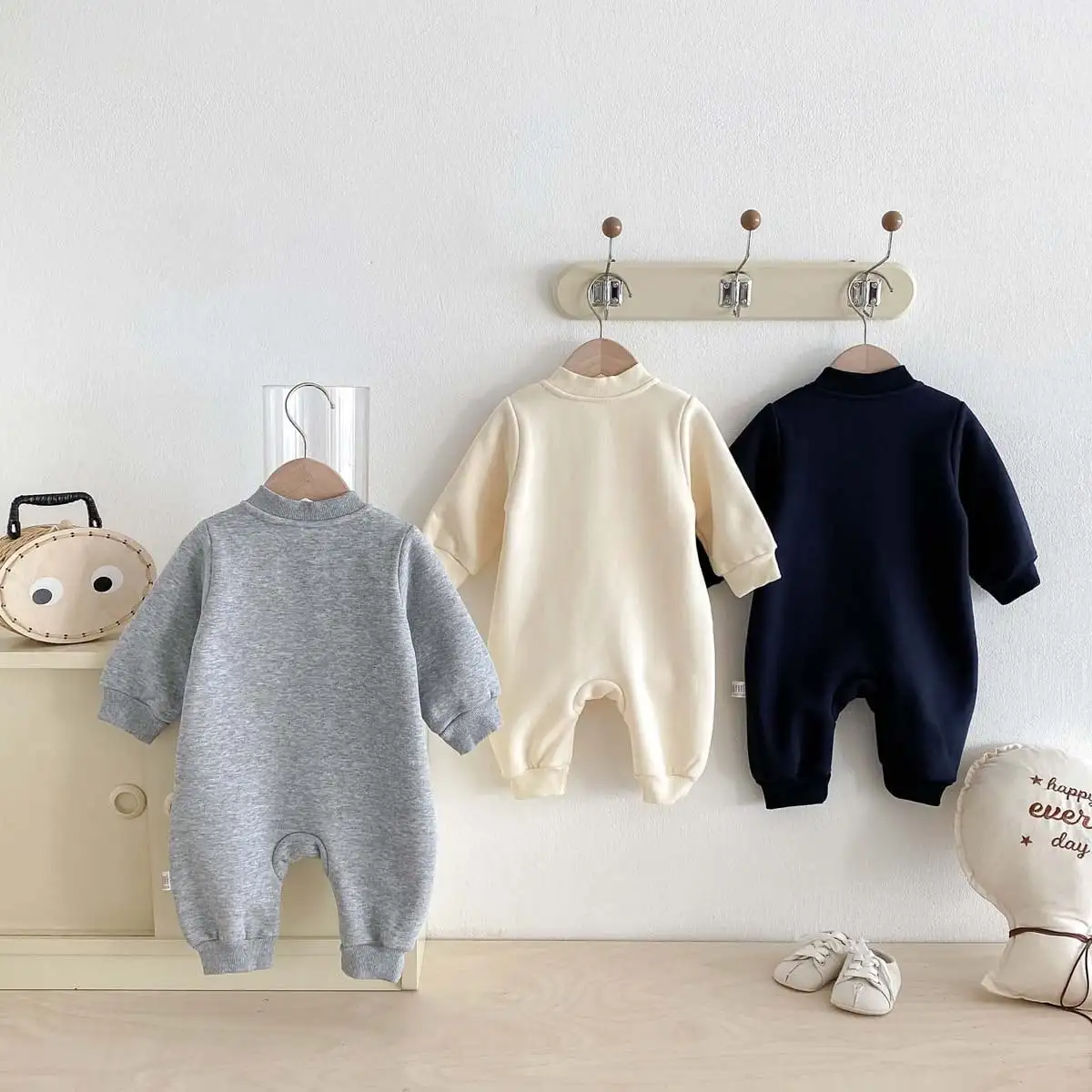 【66-90cm】暖かいベビー刺繡ロンパース