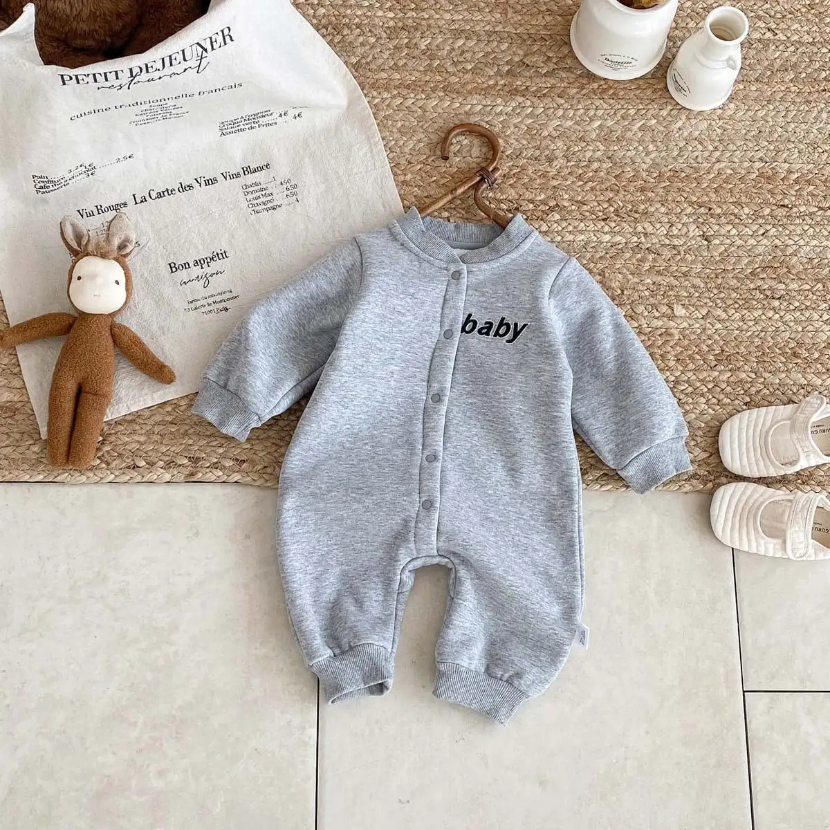 【66-90cm】暖かいベビー刺繡ロンパース