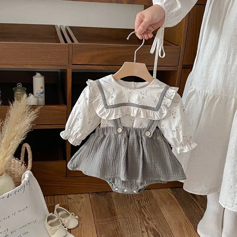 【66-90cm】可愛いグレーサロペット＆ブラウス