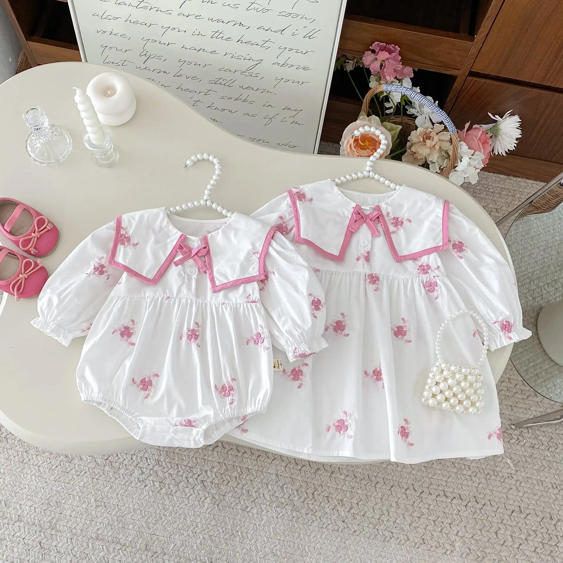 【66-110cm】ピンクフラワー刺繡ロンパース、ワンピース