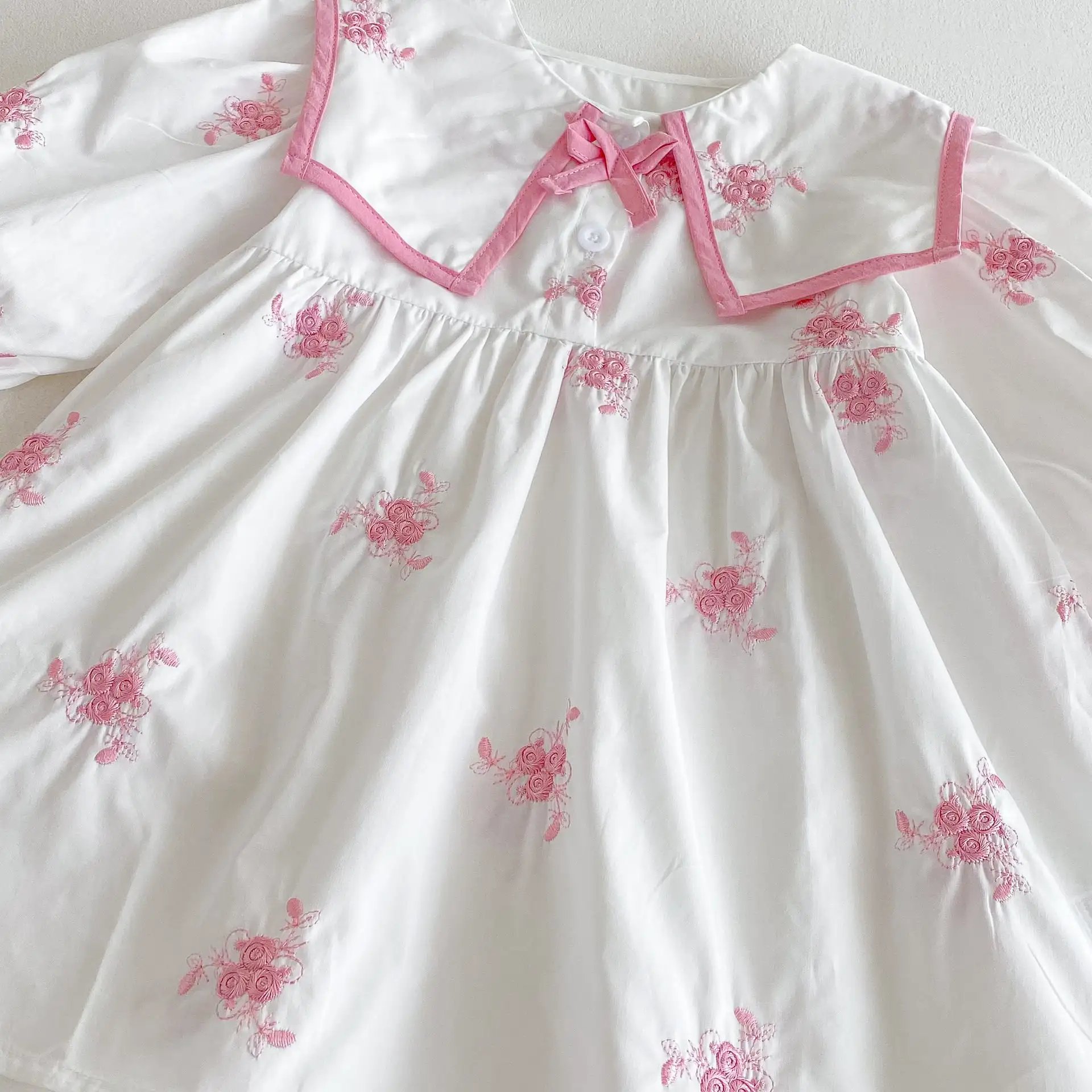 【66-110cm】ピンクフラワー刺繡ロンパース、ワンピース