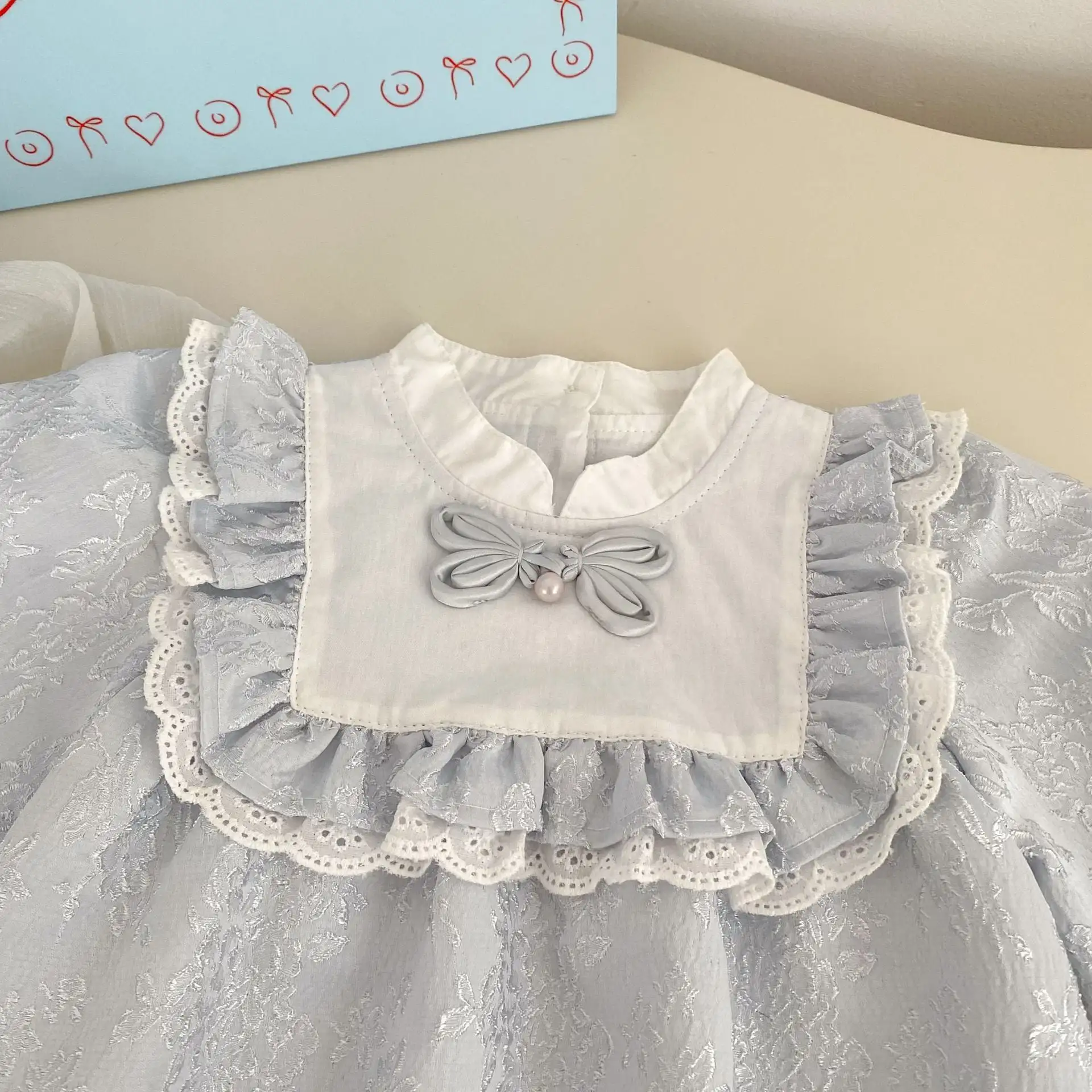 【66-90cm】フラワー刺繡プリンセスロンパース