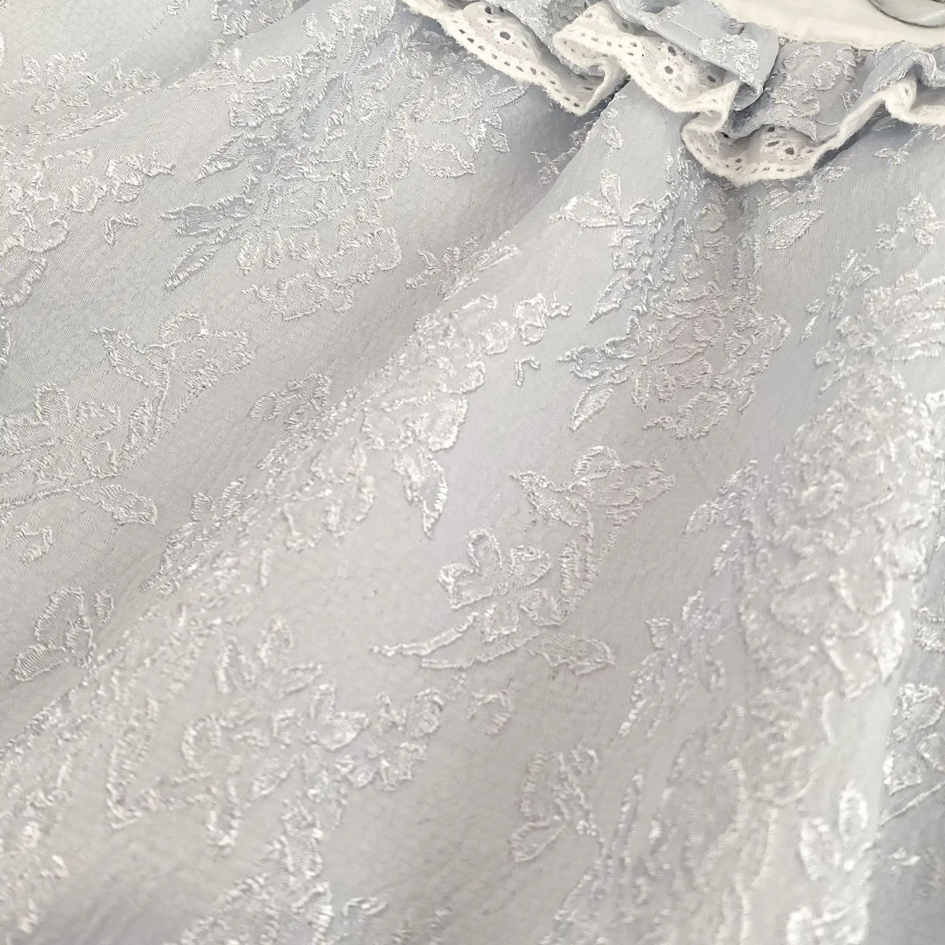 【66-90cm】フラワー刺繡プリンセスロンパース