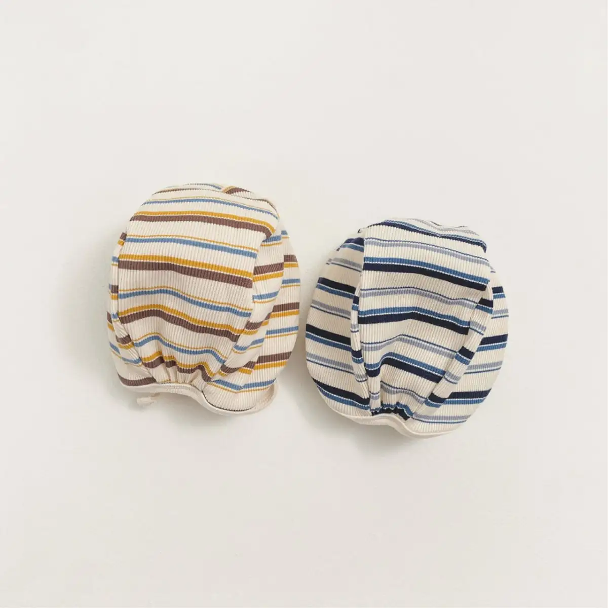 【66-90cm】カラーバリボーダーロンパース