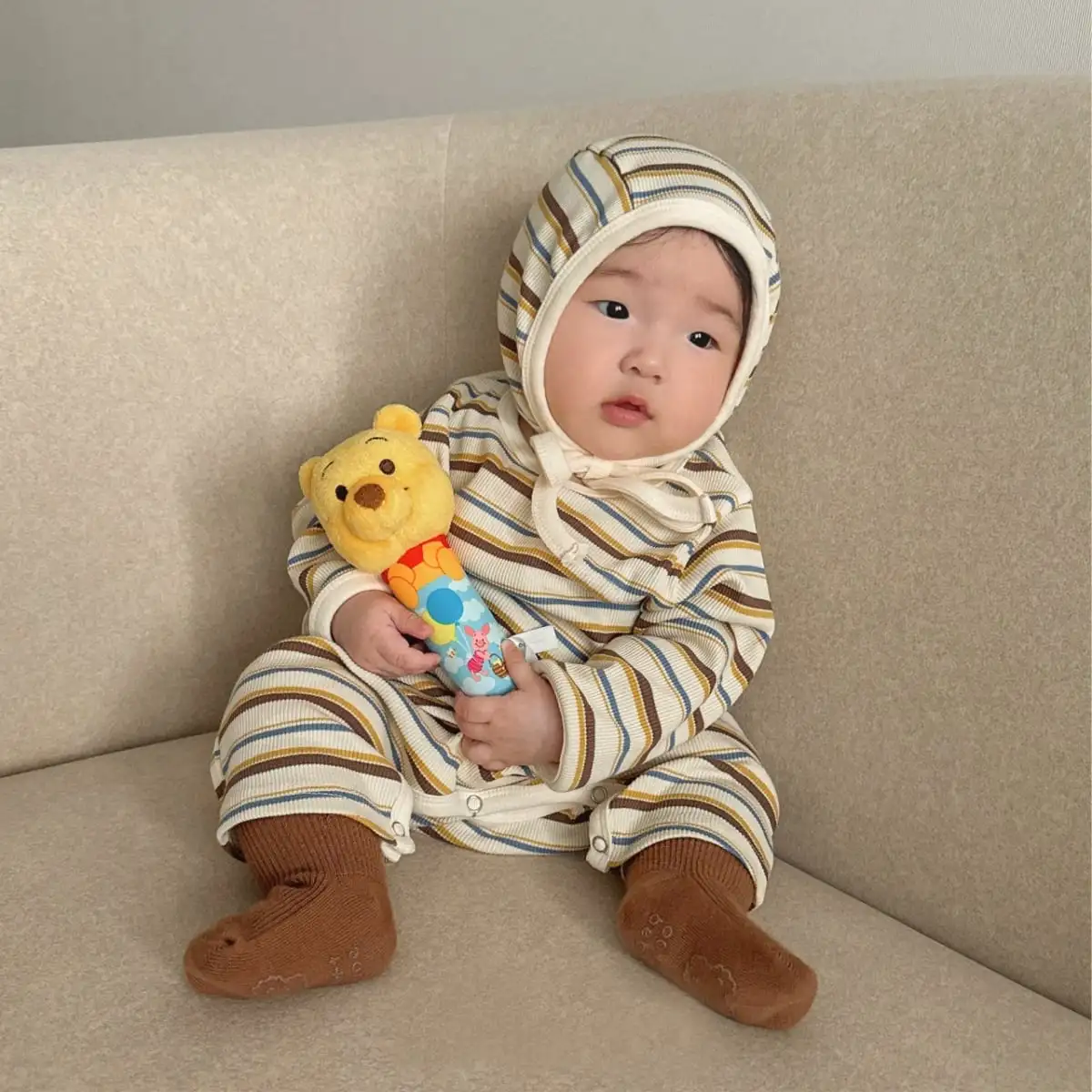 【66-90cm】カラーバリボーダーロンパース