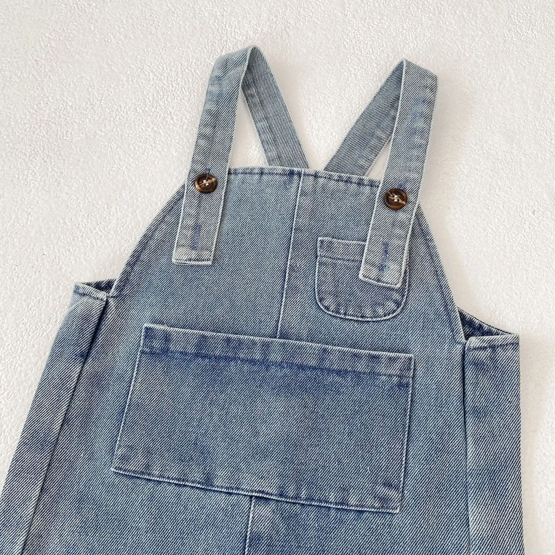 【73-110cm】ポケット付きデニムサロペット