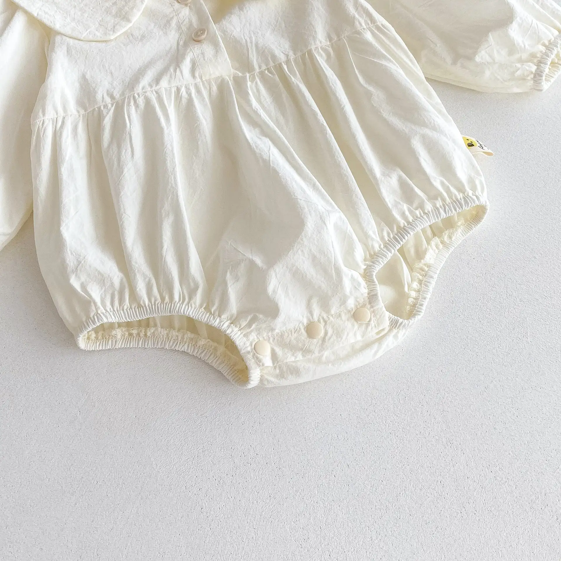 【66-90cm】ブルーフラワー刺繡ロンパース3点セット