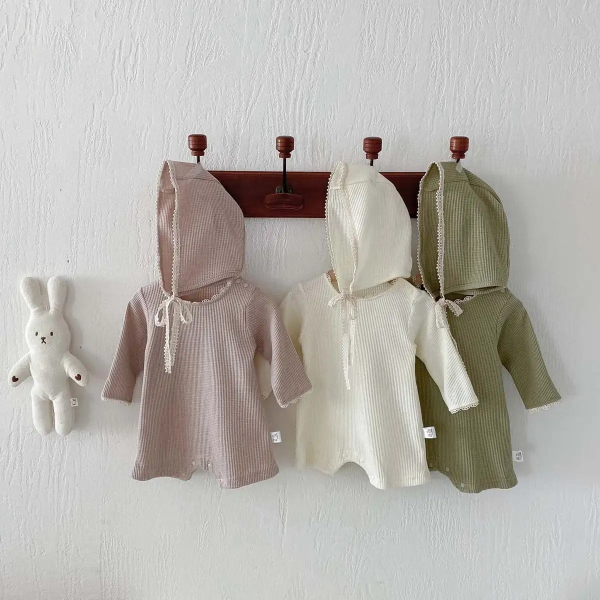 【66-90cm】2025新作 ワッフル無地ロンパース＆帽子