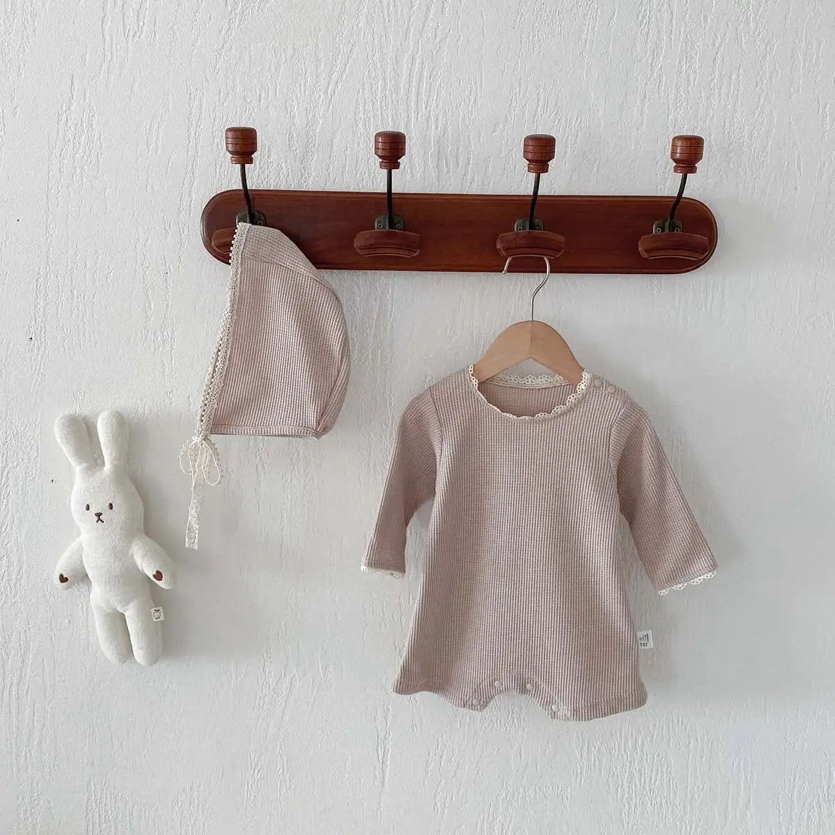 【66-90cm】2025新作 ワッフル無地ロンパース＆帽子