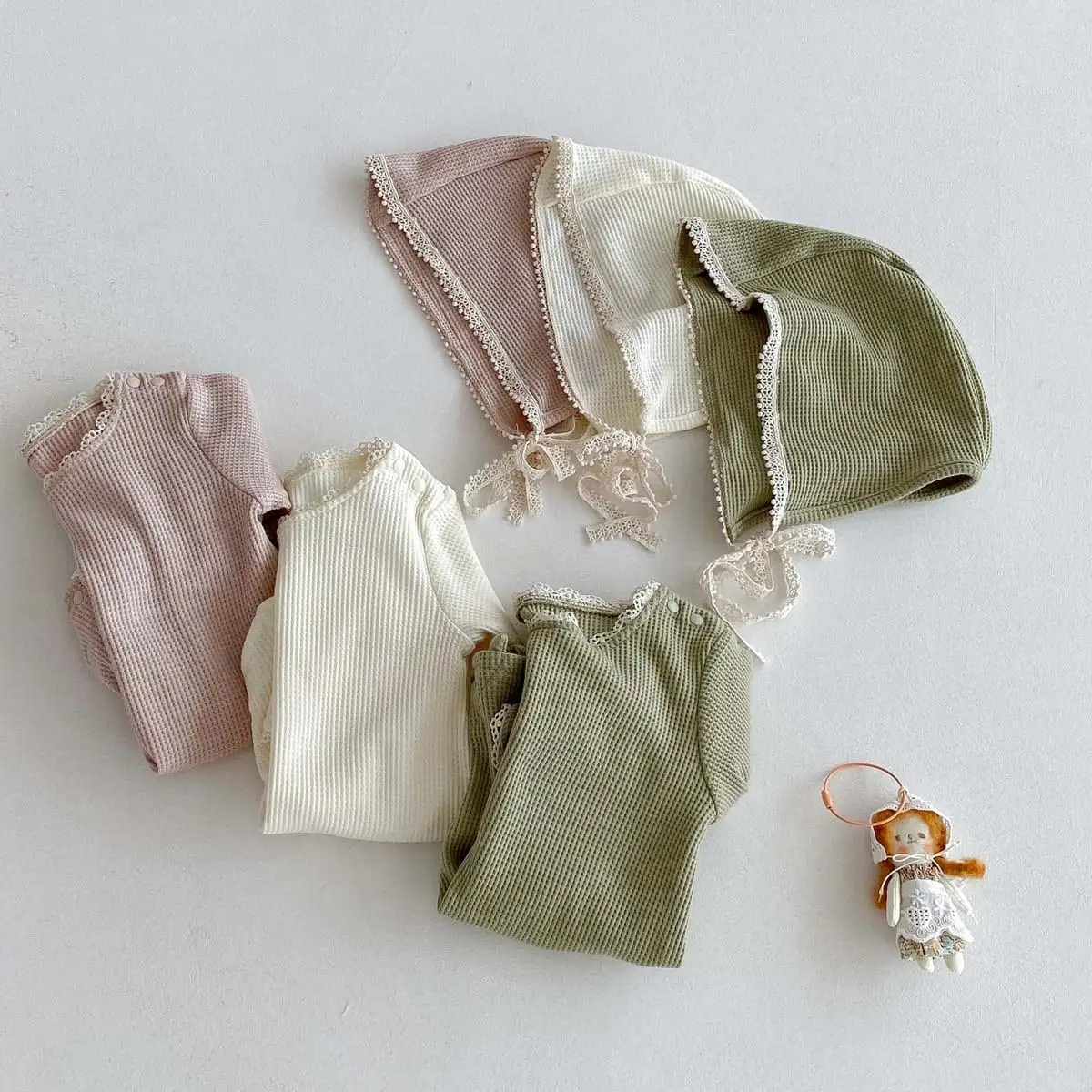 【66-90cm】2025新作 ワッフル無地ロンパース＆帽子