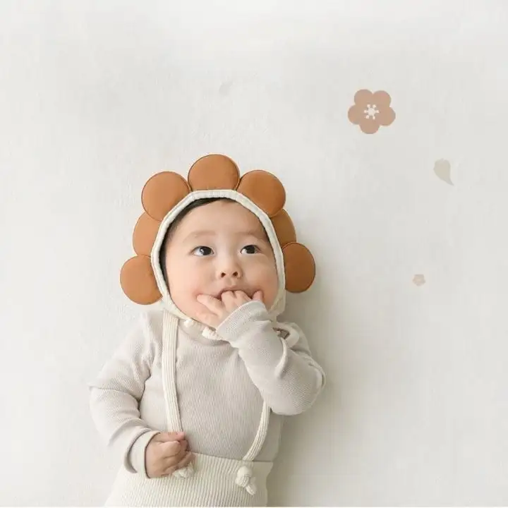 【66-90cm】可愛いフラワーリブサロペット