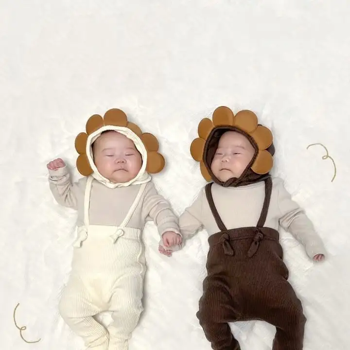 【66-90cm】可愛いフラワーリブサロペット