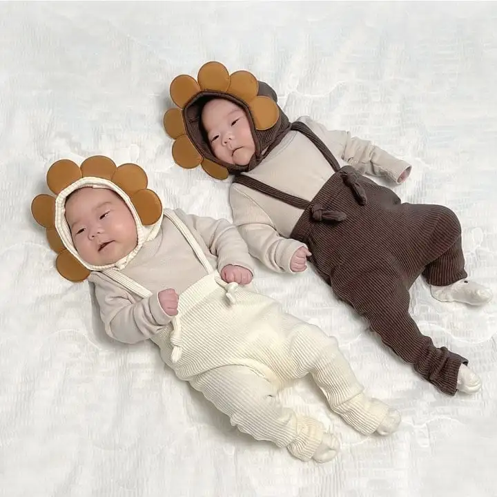 【66-90cm】可愛いフラワーリブサロペット