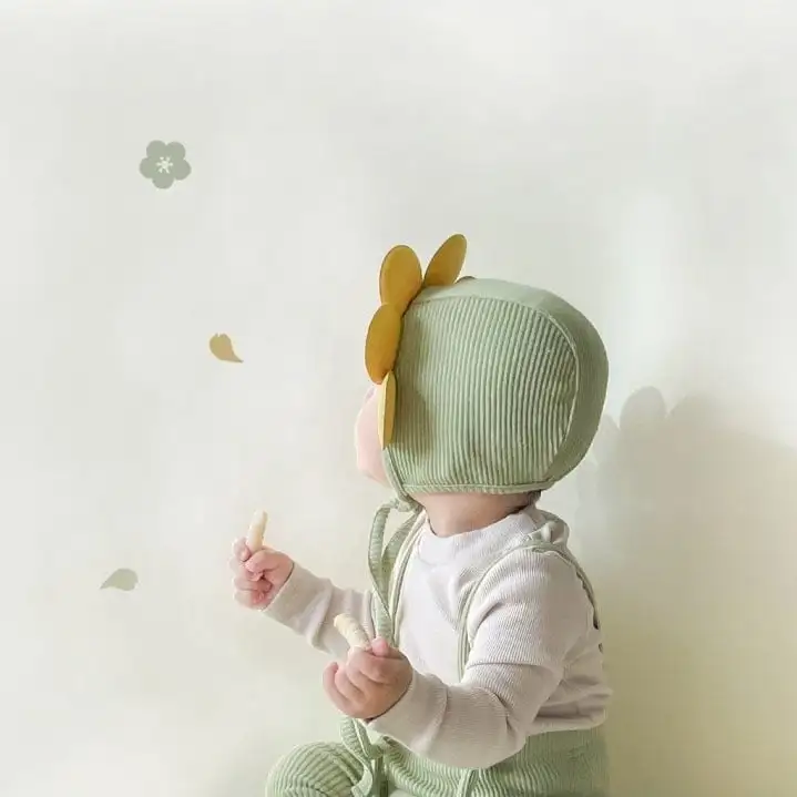 【66-90cm】可愛いフラワーリブサロペット