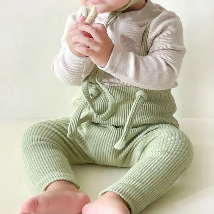 【66-90cm】可愛いフラワーリブサロペット