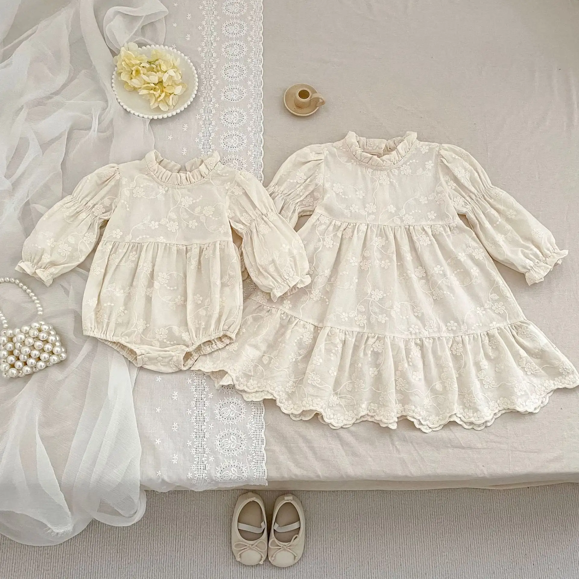 【66-130cm】姉妹服フラワー刺繡プリンセスロンパース/ワンピース