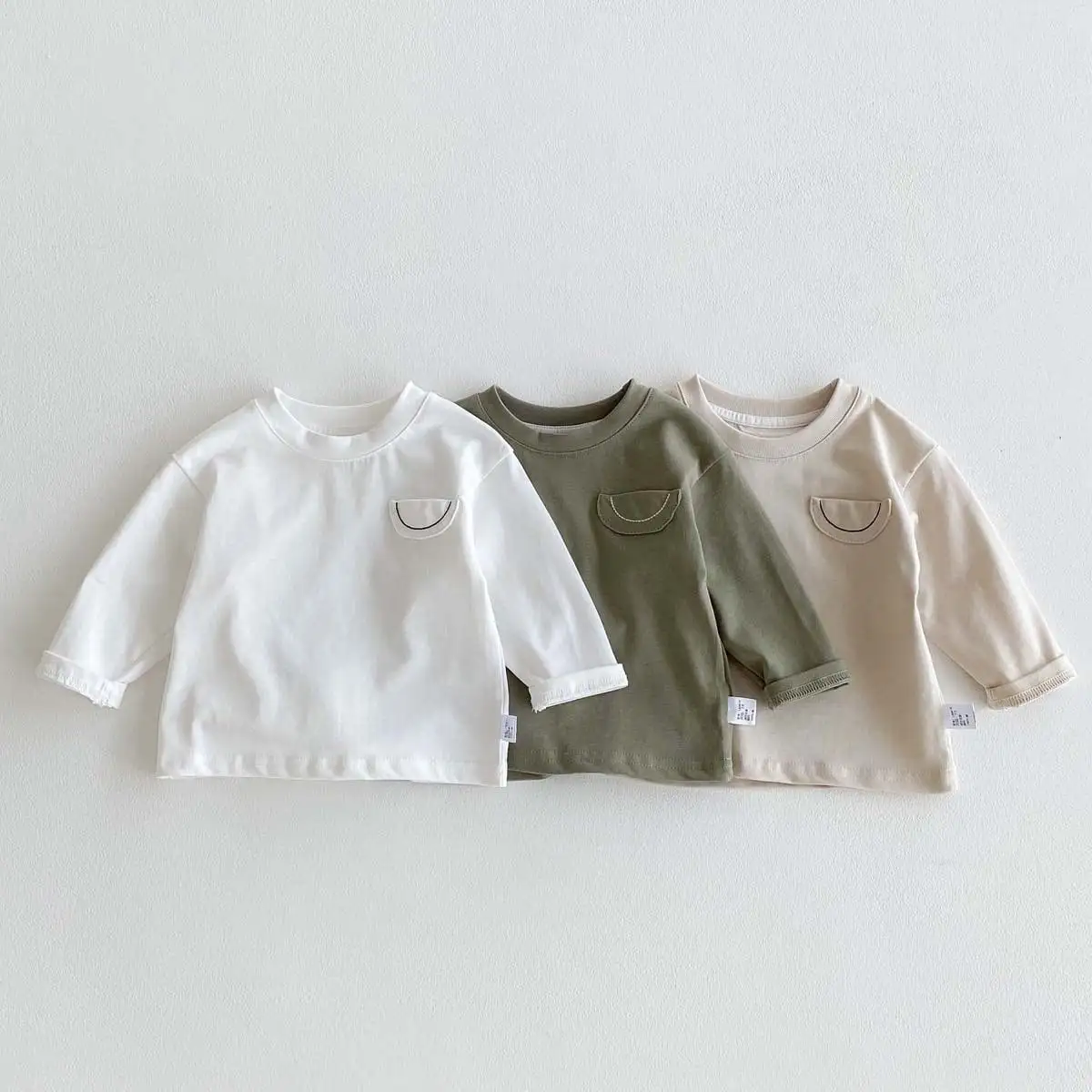 【73-100cm】パステルカラーポケット付きＴシャツ