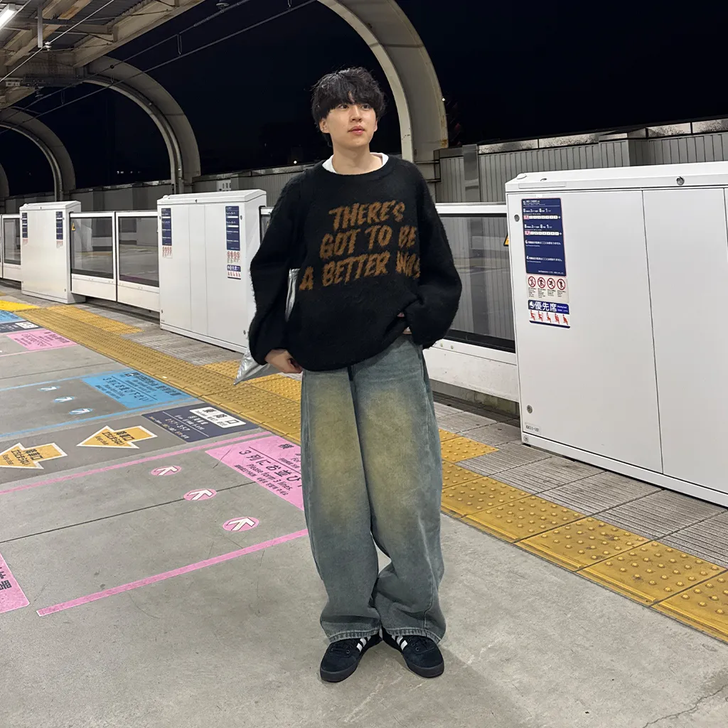 ユニセックスブラッシュレタリングニット