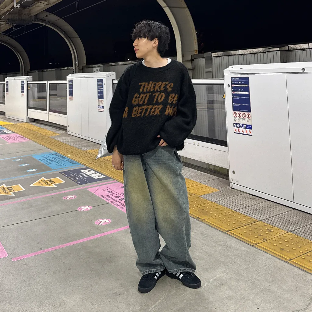 ユニセックスブラッシュレタリングニット