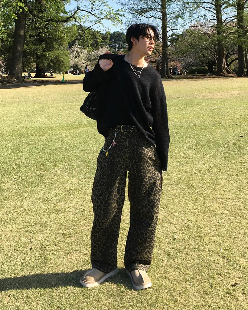 ユニセックスレオパードワイドパンツ