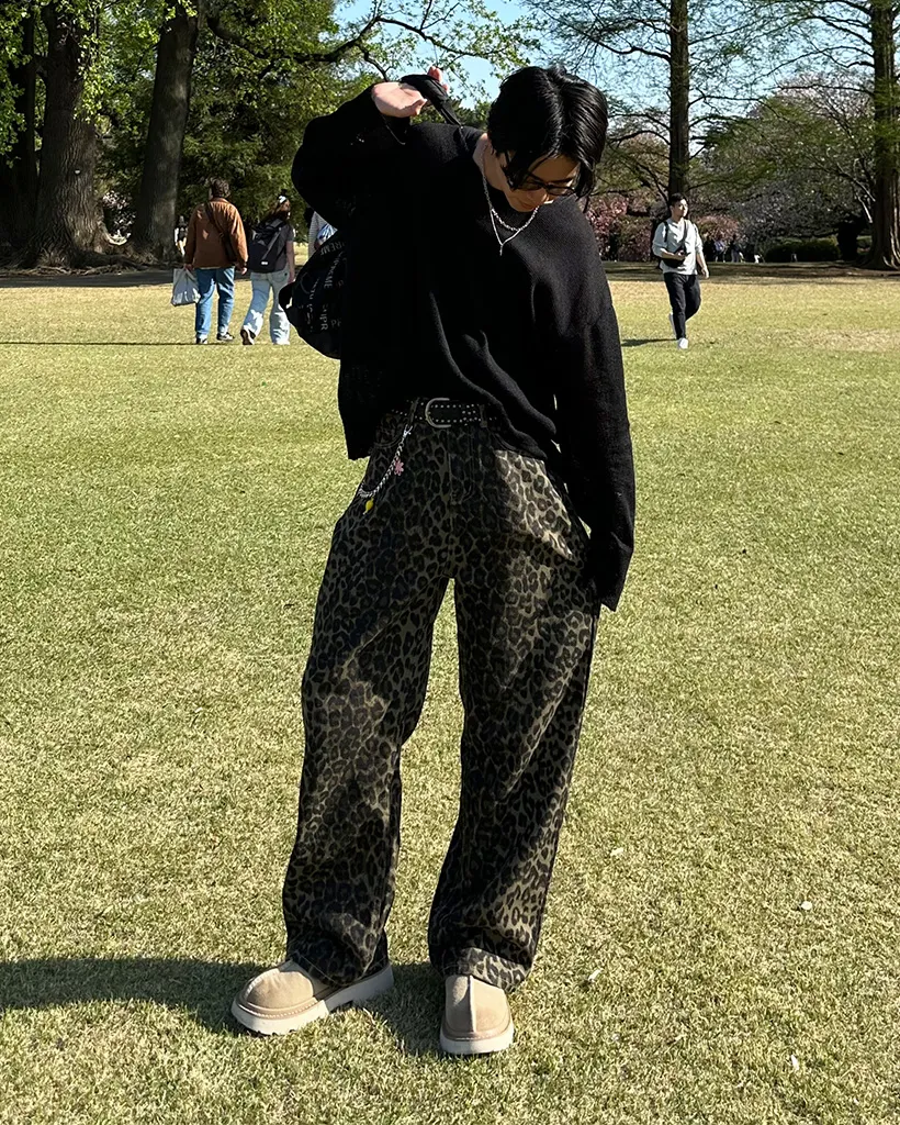 ユニセックスレオパードワイドパンツ