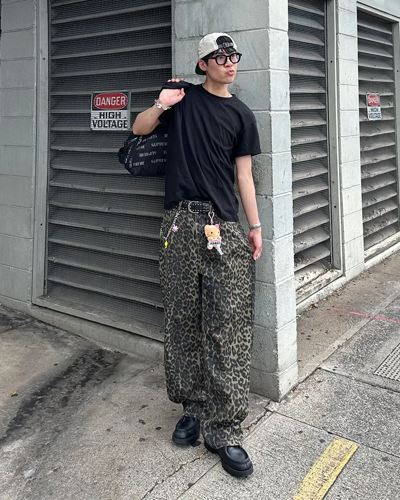 ユニセックスレオパードワイドパンツ