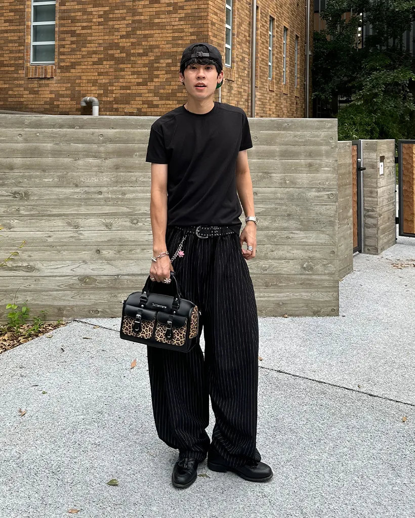 ユニセックスストライプワイドフィットスラックス
