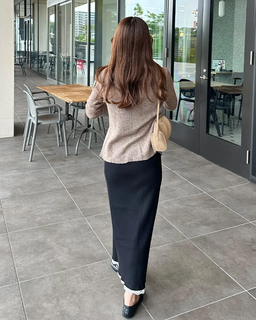 レースヘムマキシニットスカート