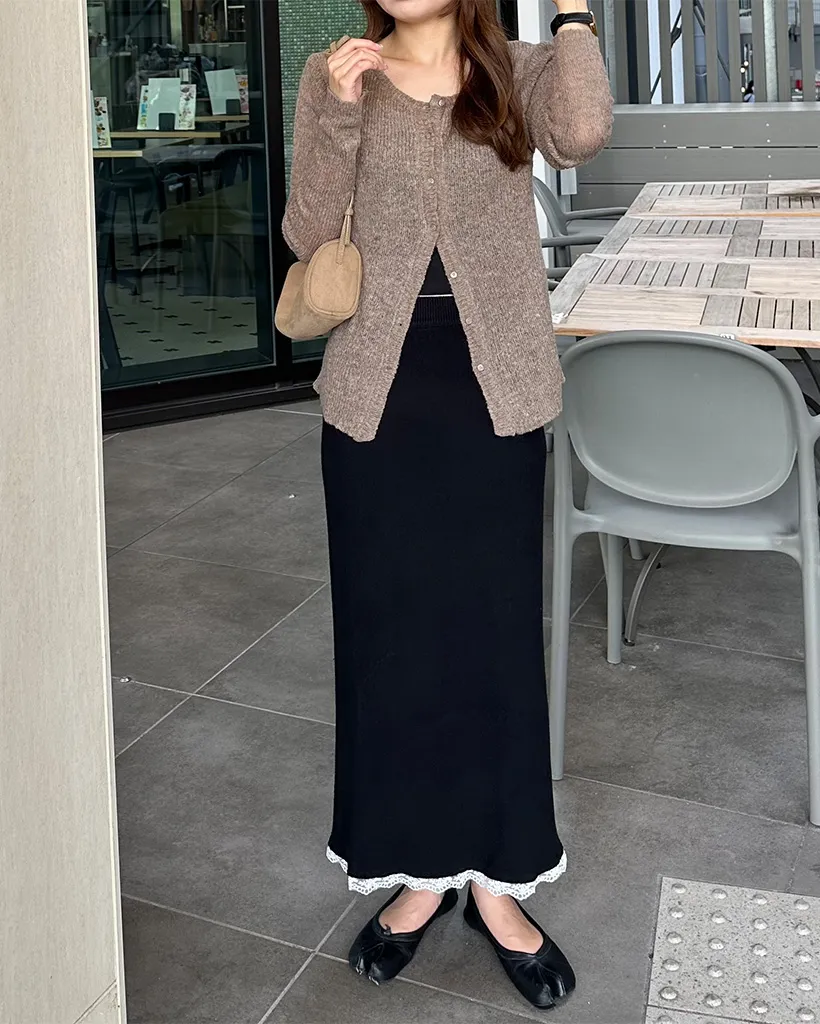 レースヘムマキシニットスカート