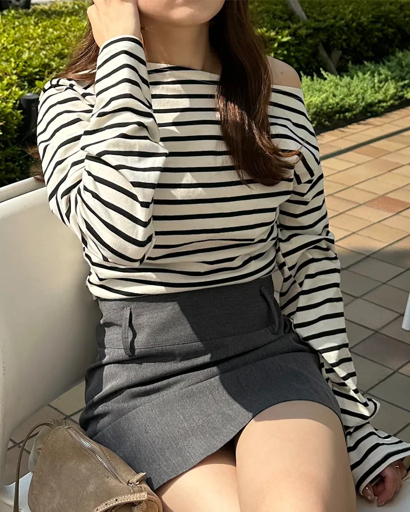 ボートネックロングスリーブTシャツ