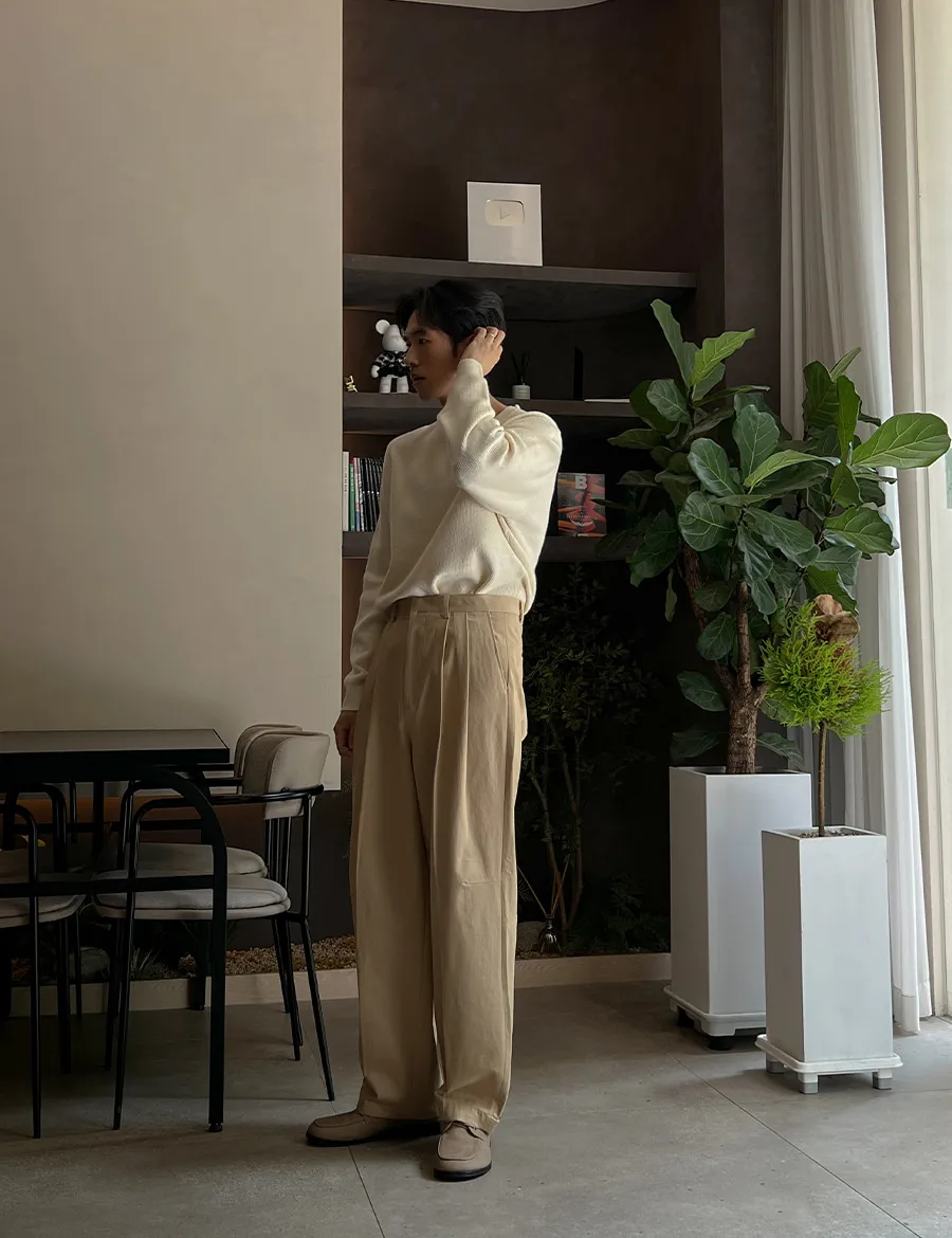 タック入りワイドボタンスラックス