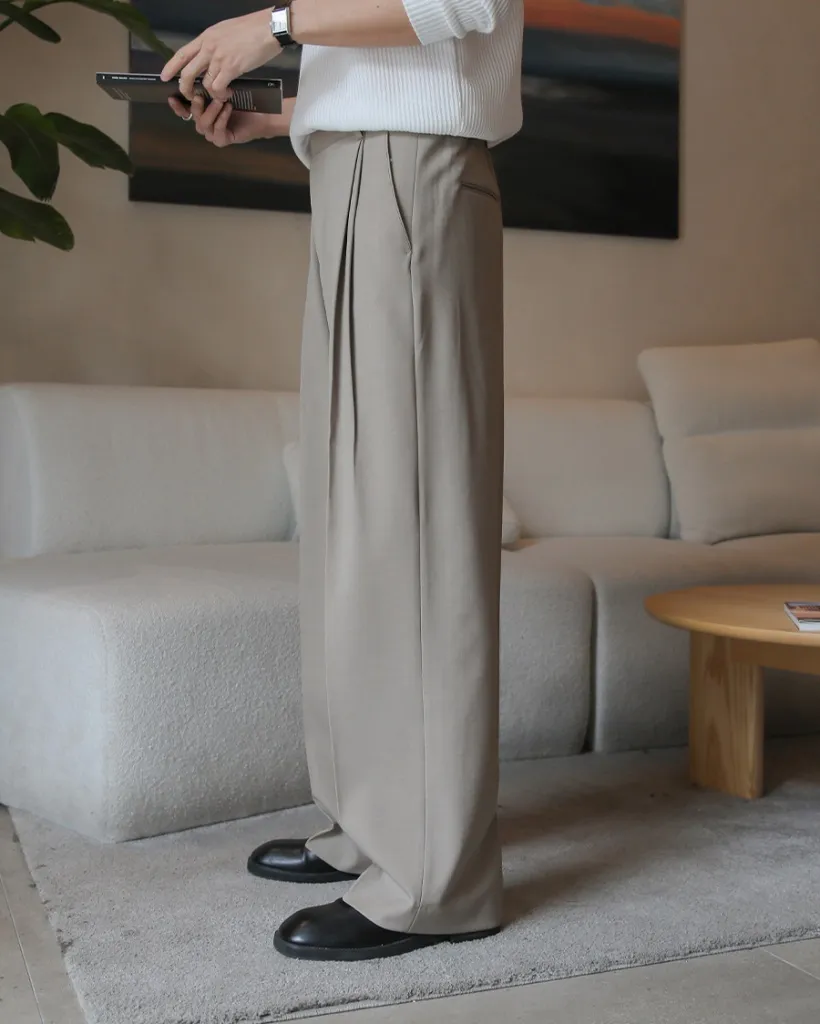 タック入りワイドスラックス