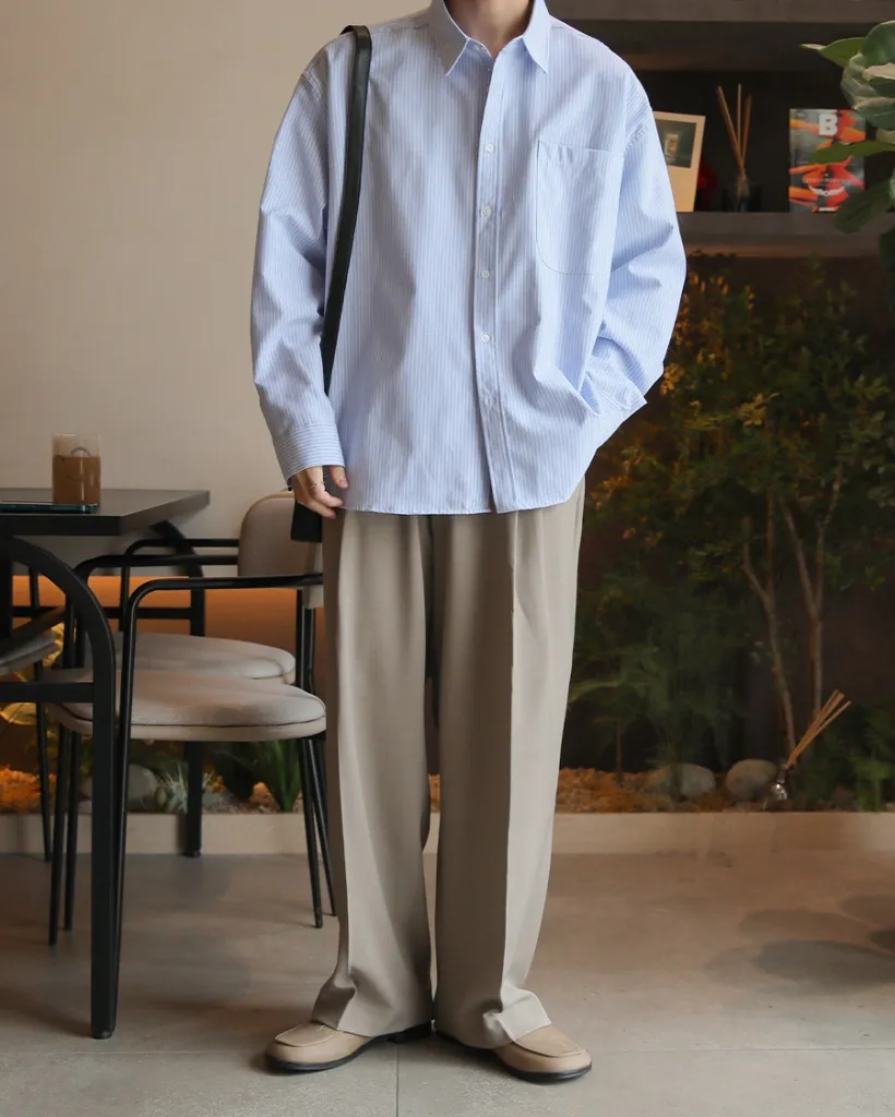 タック入りワイドスラックス