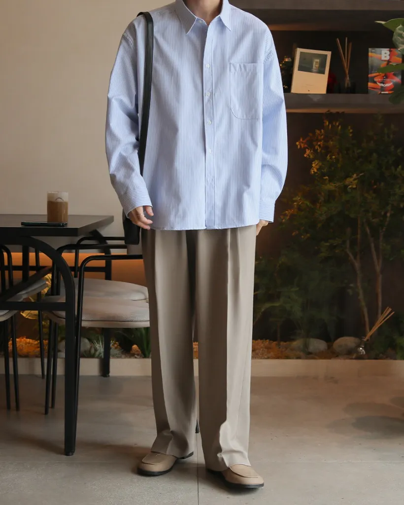 タック入りワイドスラックス