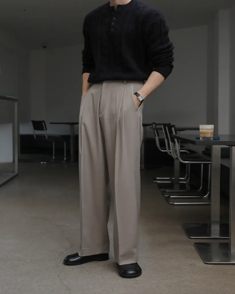 タック入りワイドスラックス