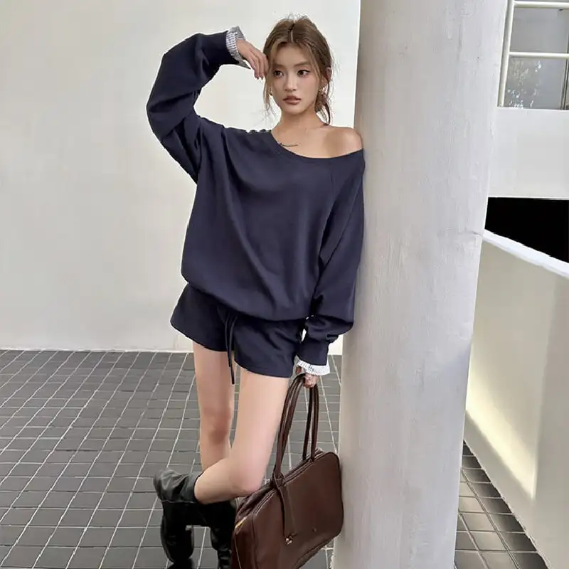 セットアップ パーカー+ショートパンツ ストライプ柄 オフショルダー ベージュ ダークブルー